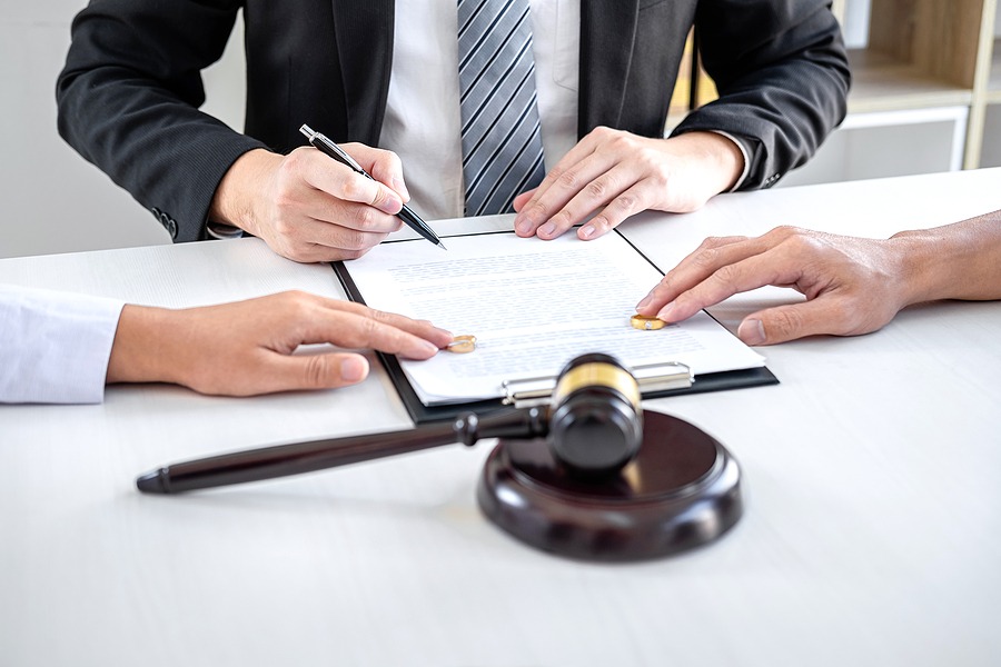 Finding the right divorce attorney